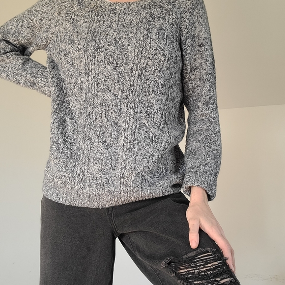 Tommy Hilfiger - Grey knit sweater - Picture 7 of 12